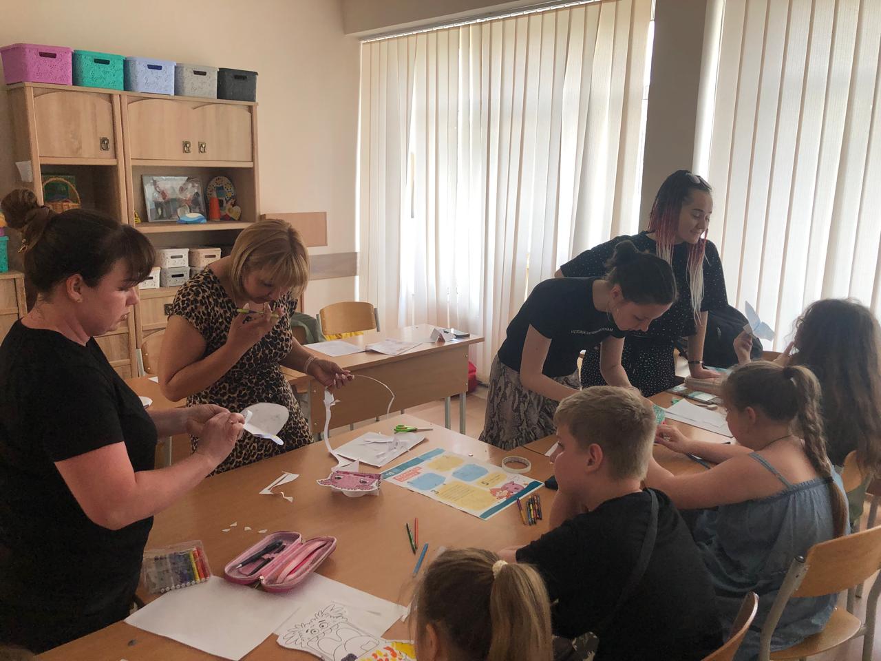 04.06 2 завдання в Арт майстерні Центр практичної підготовки студенти працюють з дітьми лjpg
