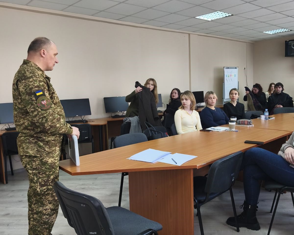 ЗУСТРІЧ З ВІЙСЬКОВИМ 1